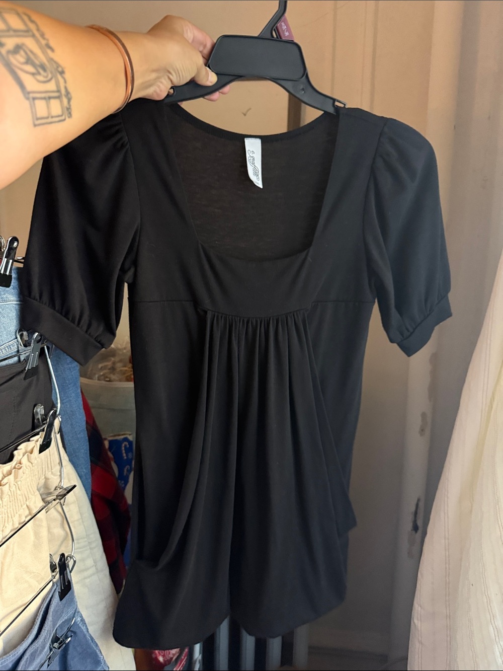 Soprano Black Square-Neck Short Sleeve Tunic